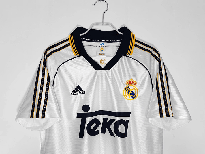 Real Madrid 1998/00 (Home Kit) 9