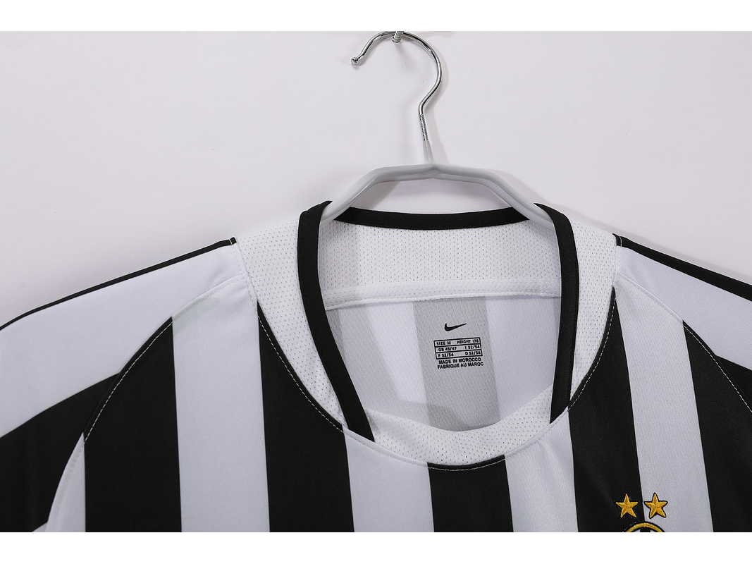 Juventus 2003/04 (Home Kit) 3