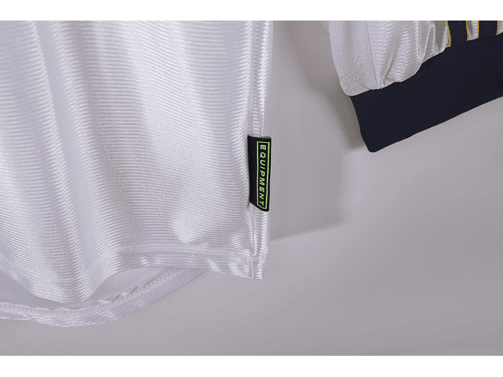 Real Madrid 1998/00 (Home Kit – Long Sleeve) 9