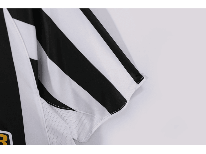 Juventus 2003/04 (Home Kit) 5