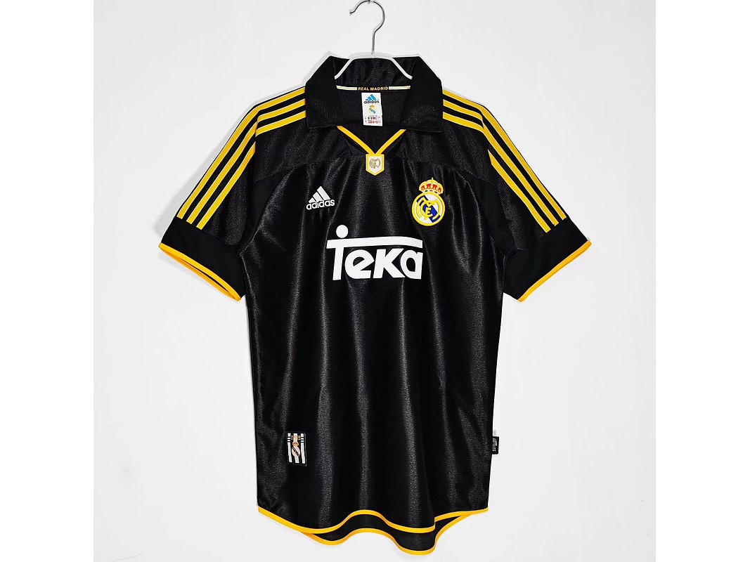 Real Madrid 1999/01 (Away Kit) 1