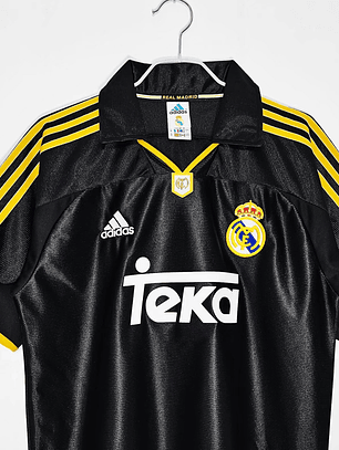 Real Madrid 1999/01 (Away Kit)