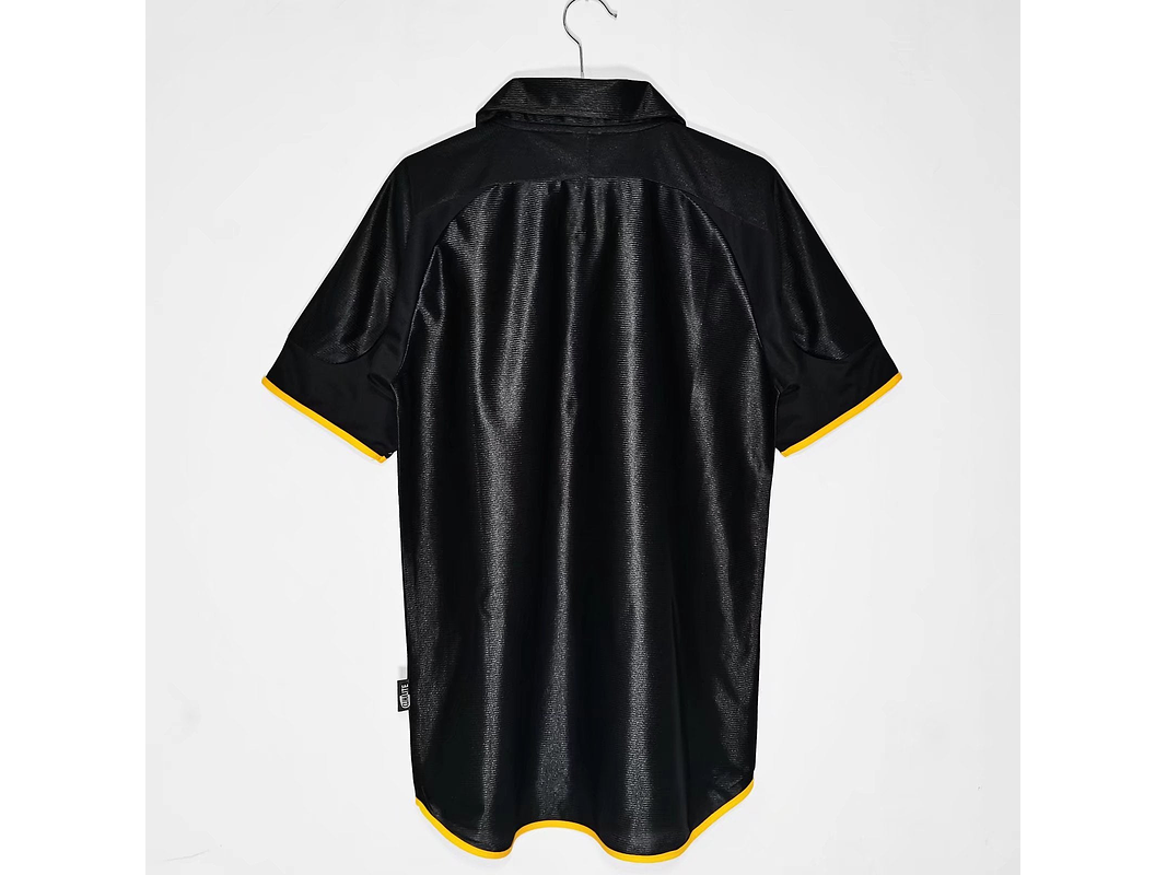 Real Madrid 1999/01 (Away Kit) 3