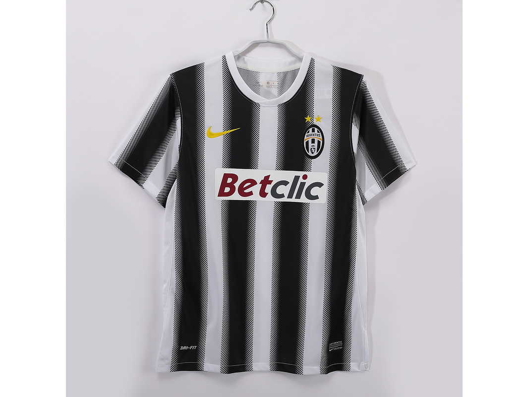 Juventus 2011/12 (Home Kit) 1