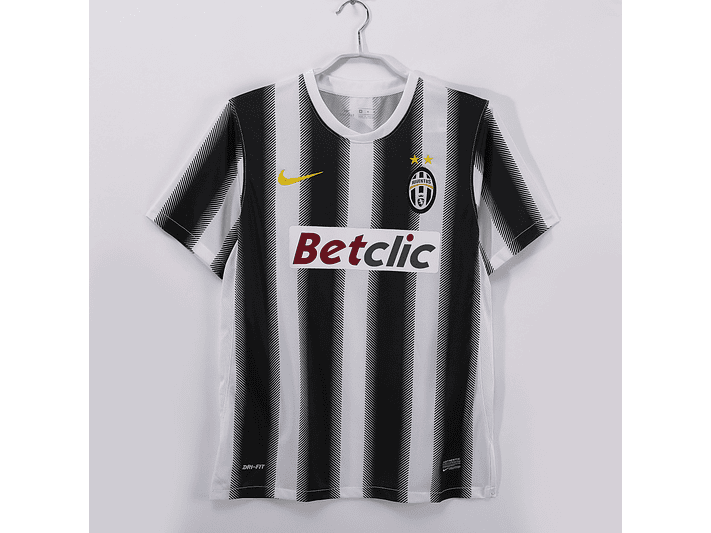 Juventus 2011/12 (Home Kit) 1