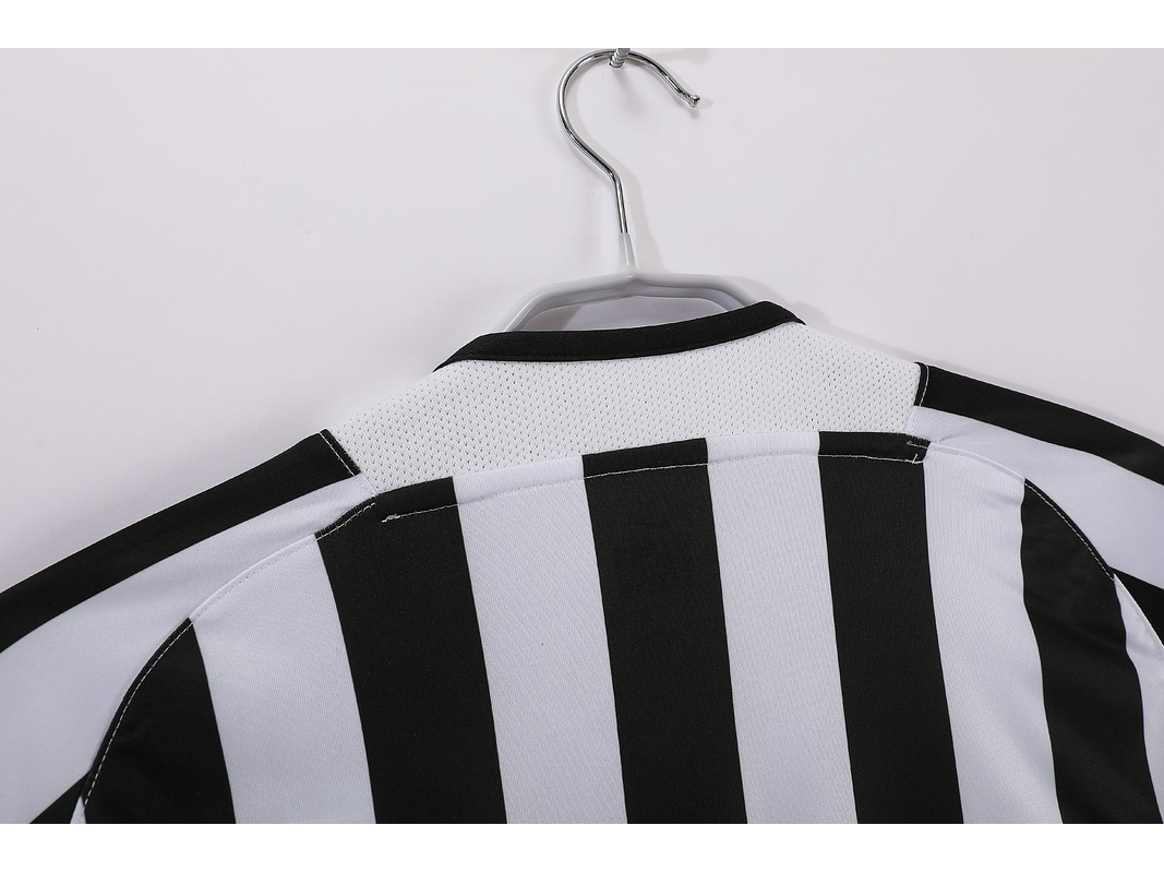 Juventus 2003/04 (Home Kit) 9