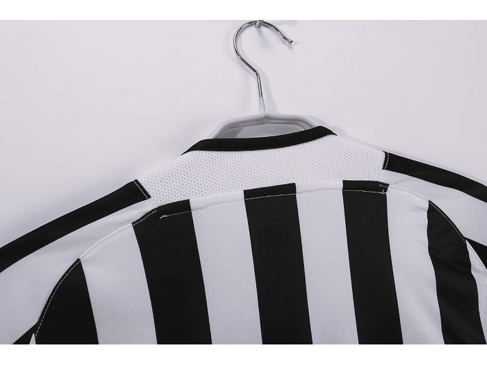 Juventus 2003/04 (Home Kit) 9