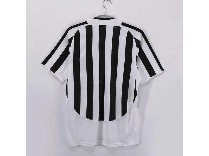 Juventus 2003/04 (Home Kit) 10