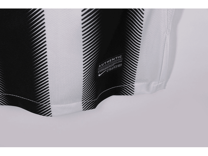 Juventus 2011/12 (Home Kit) 4