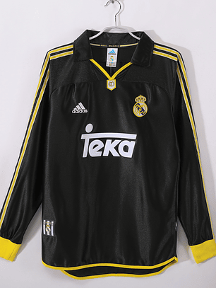 Real Madrid 1999/01 (Away Kit – Long Sleeve)