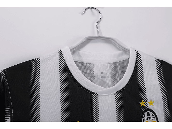 Juventus 2011/12 (Home Kit) 8