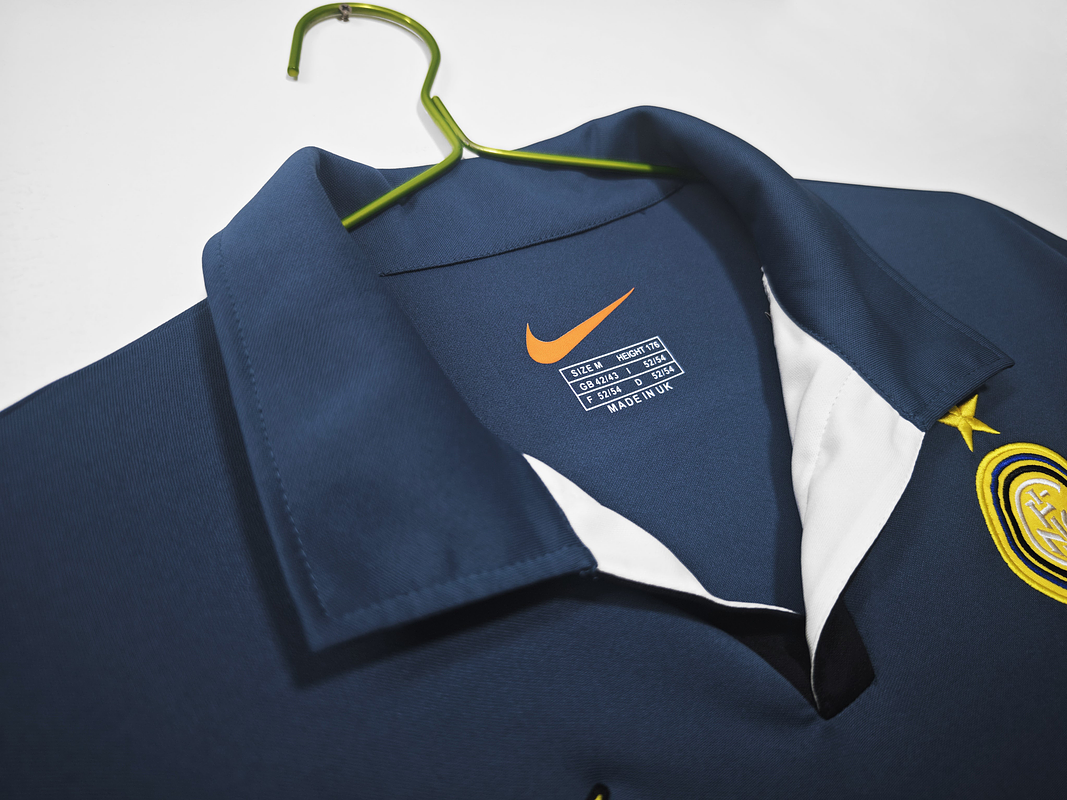 Inter de Milán 1998/99 (Third Kit) 6