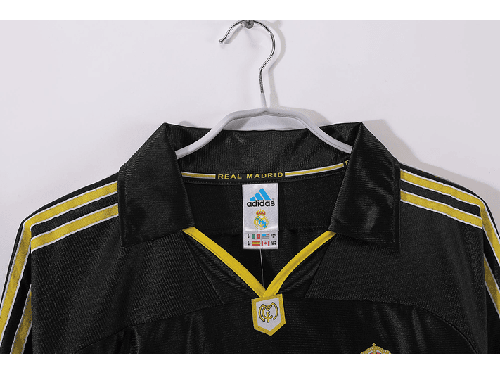 Real Madrid 1999/01 (Away Kit – Long Sleeve) 5