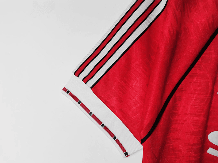 Manchester United 1991/92 (Home Kit) 7