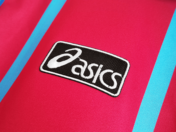 Aston Villa 1993/95 (Home Kit) 3