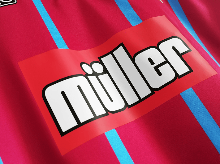 Aston Villa 1993/95 (Home Kit) 4