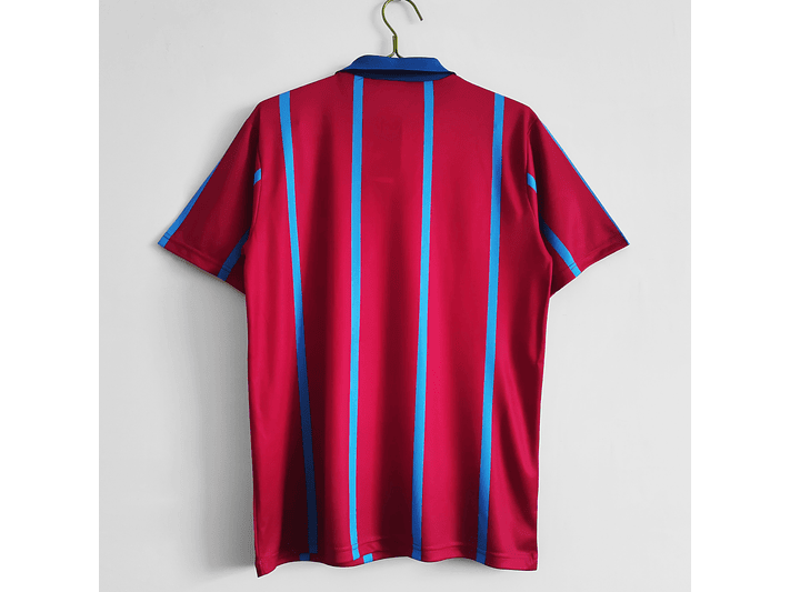 Aston Villa 1993/95 (Home Kit) 6