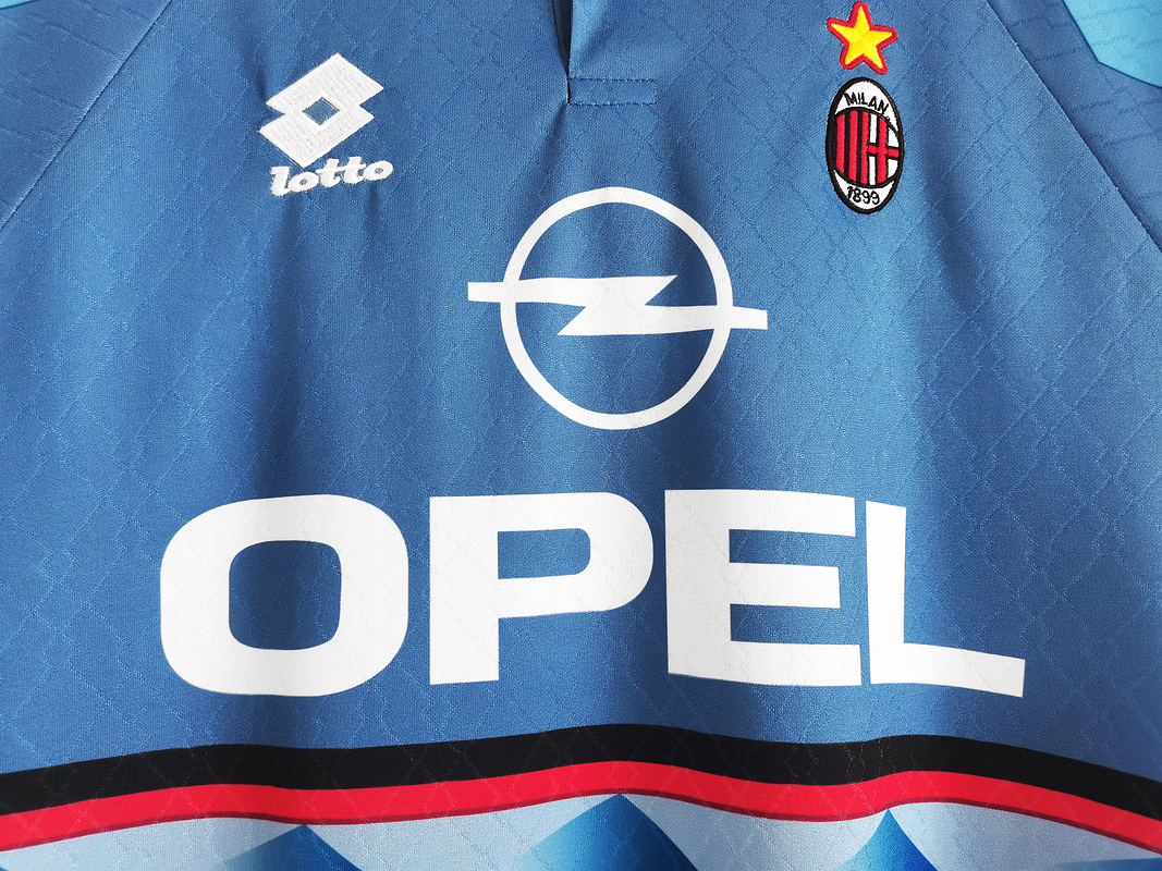 AC Milan 1995/96 (Third Kit) 9