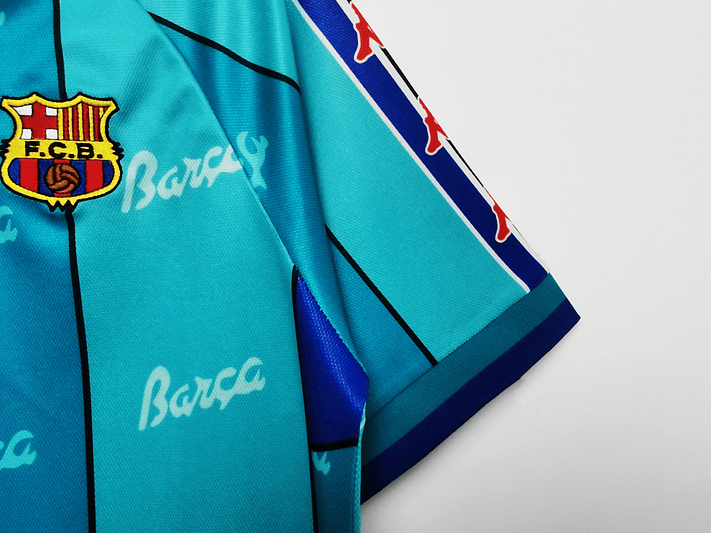 Barcelona 1995/97 (Away Kit) 10