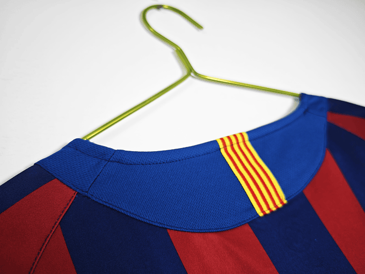 Barcelona 2005/06 (Home Kit) 4