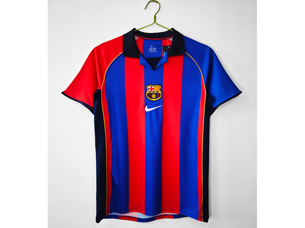 Barcelona 2001/02 (Home Kit) 1