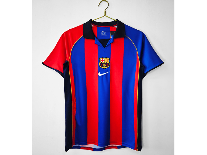 Barcelona 2001/02 (Home Kit) 1