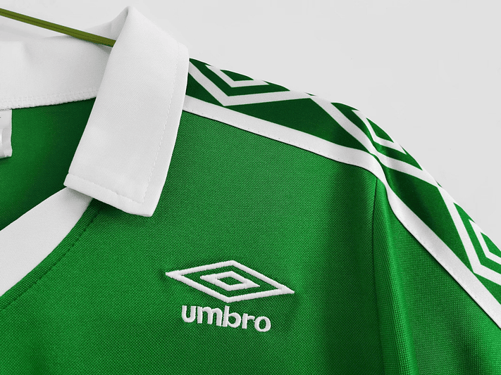 Celtic 1982/83 (Away Kit) 8