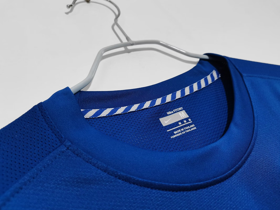 Manchester United 2008/09 (Away Kit) 6