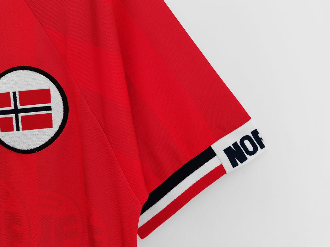 Noruega 1998/99 (Home Kit) 13