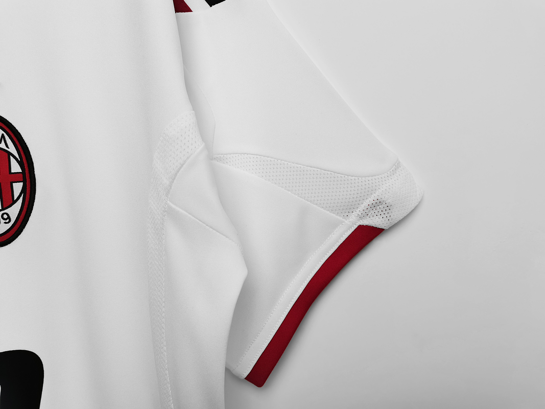 AC Milan 2009/10 (Away Kit) 3