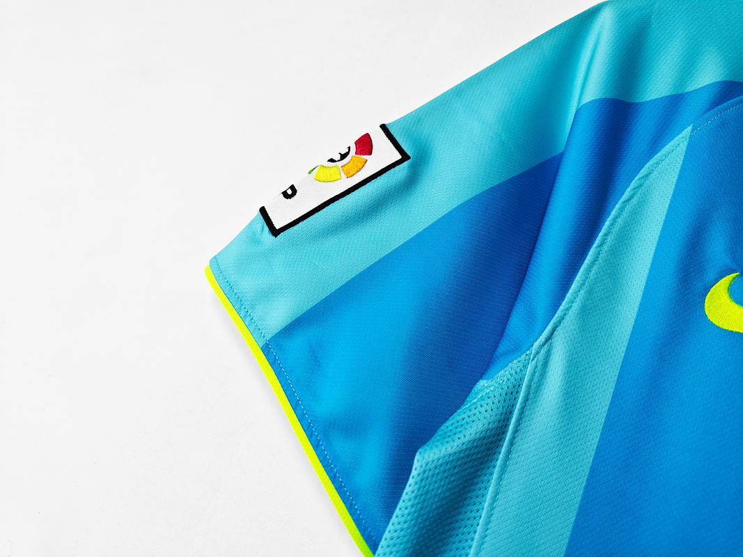 Barcelona 2007/08 (Away Kit) 3