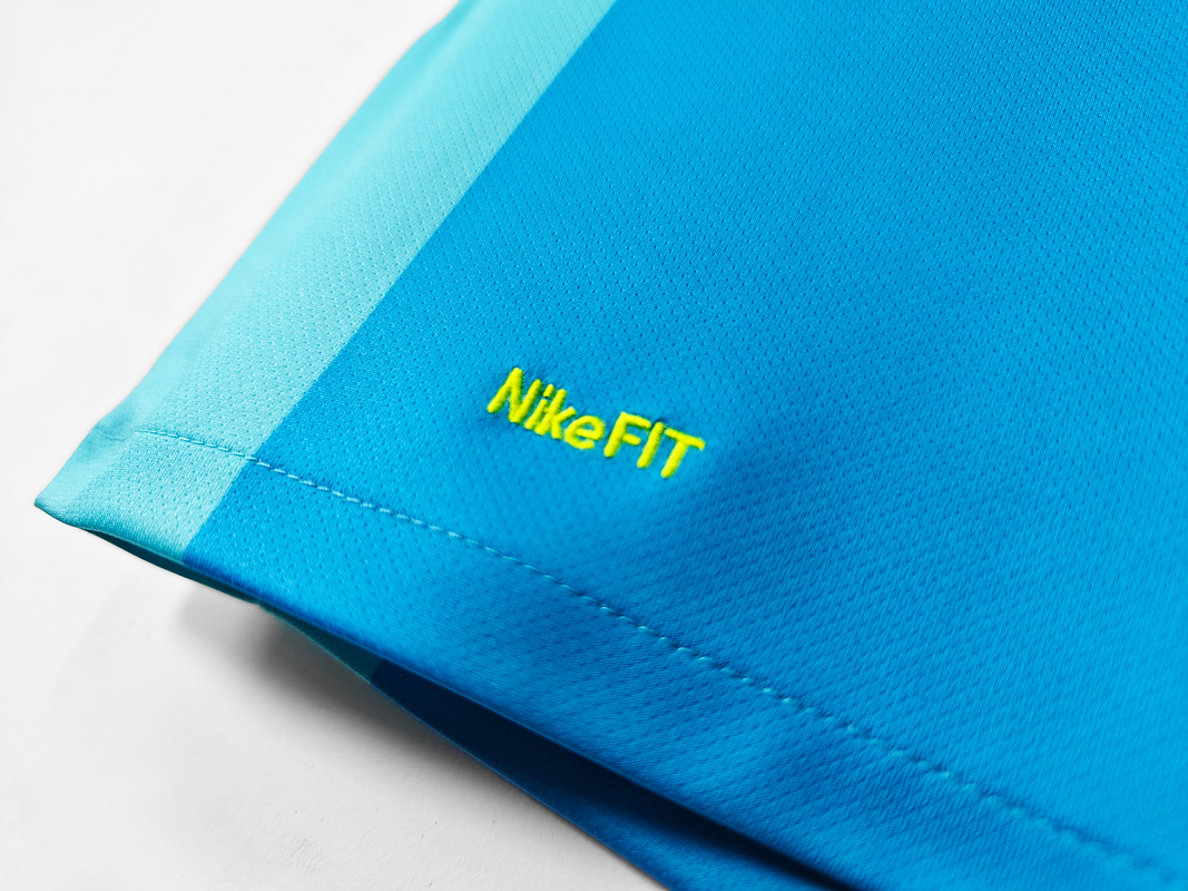 Barcelona 2007/08 (Away Kit) 4