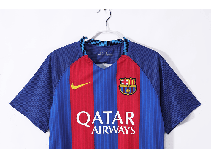 Barcelona 2016/17 (Home Kit) 2