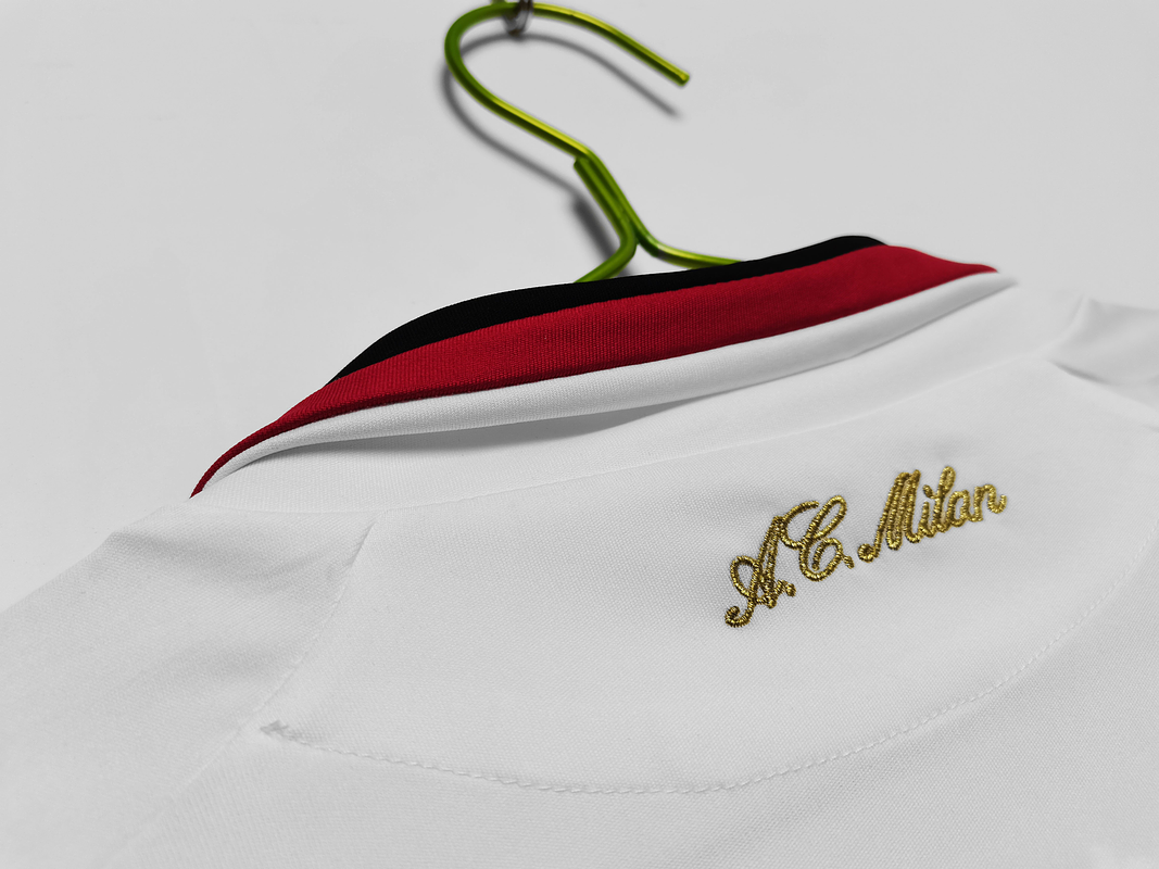 AC Milan 2009/10 (Away Kit) 6