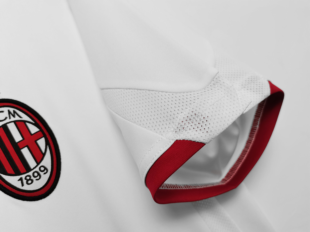 AC Milan 2009/10 (Away Kit) 9