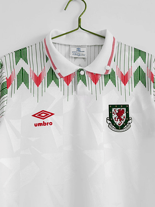 Gales 1990/92 (Away Kit)