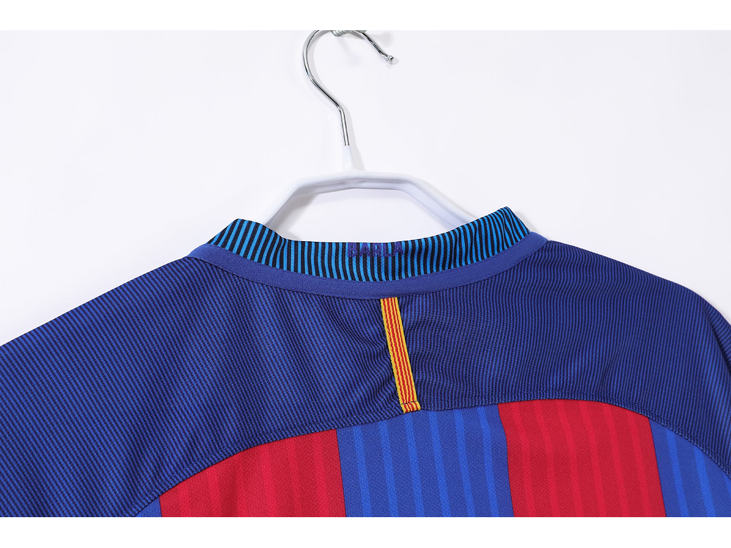 Barcelona 2016/17 (Home Kit) 9