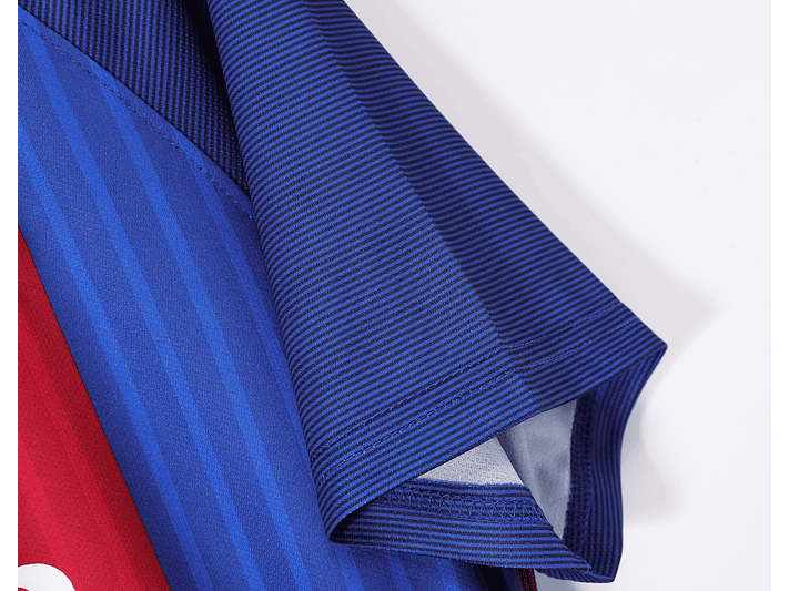 Barcelona 2016/17 (Home Kit) 10