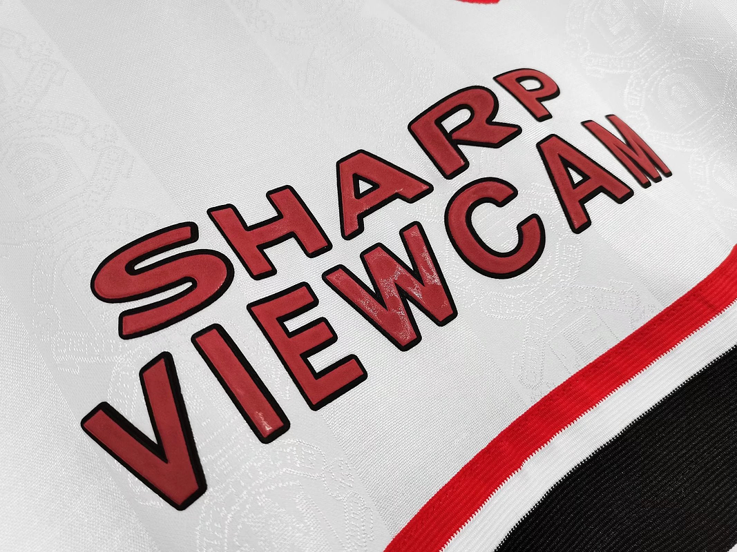 Manchester United 1998/99 (Away Kit - Long Sleeve) 6