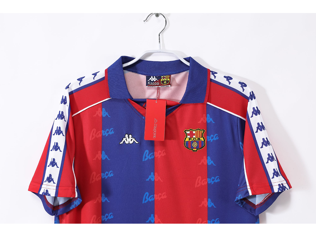 Barcelona 1992/95 (Home Kit) 9