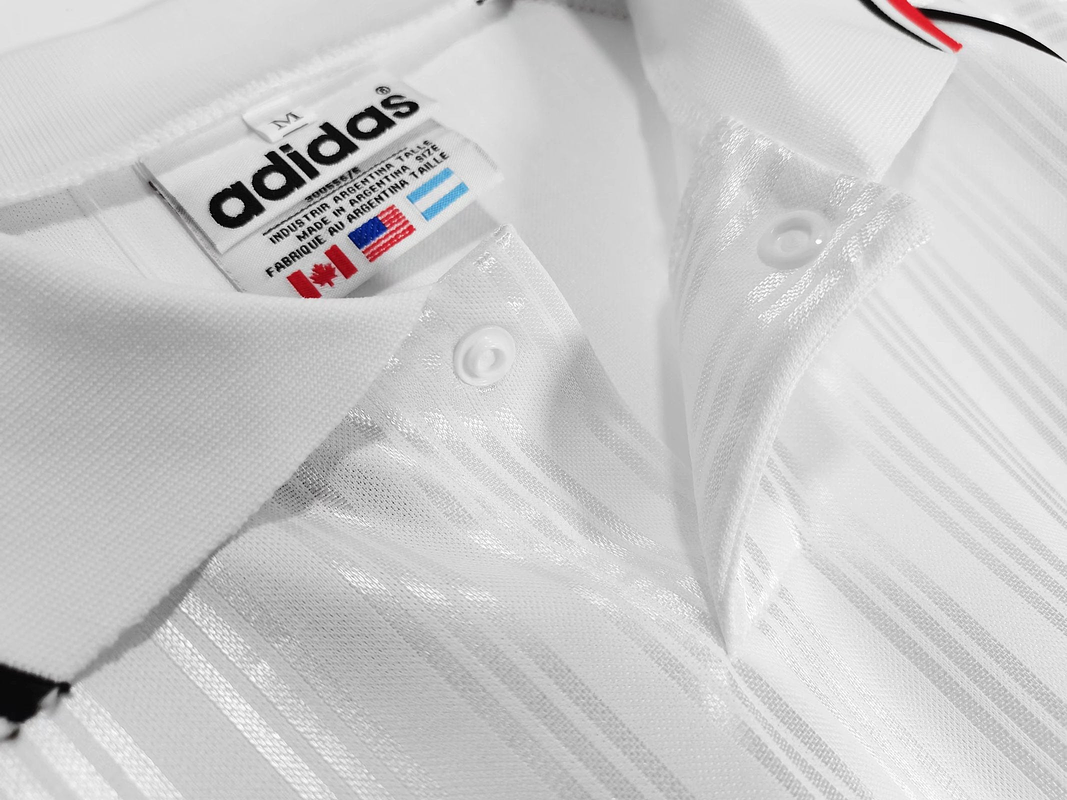 River Plate 1995/96 (Home Kit) 5