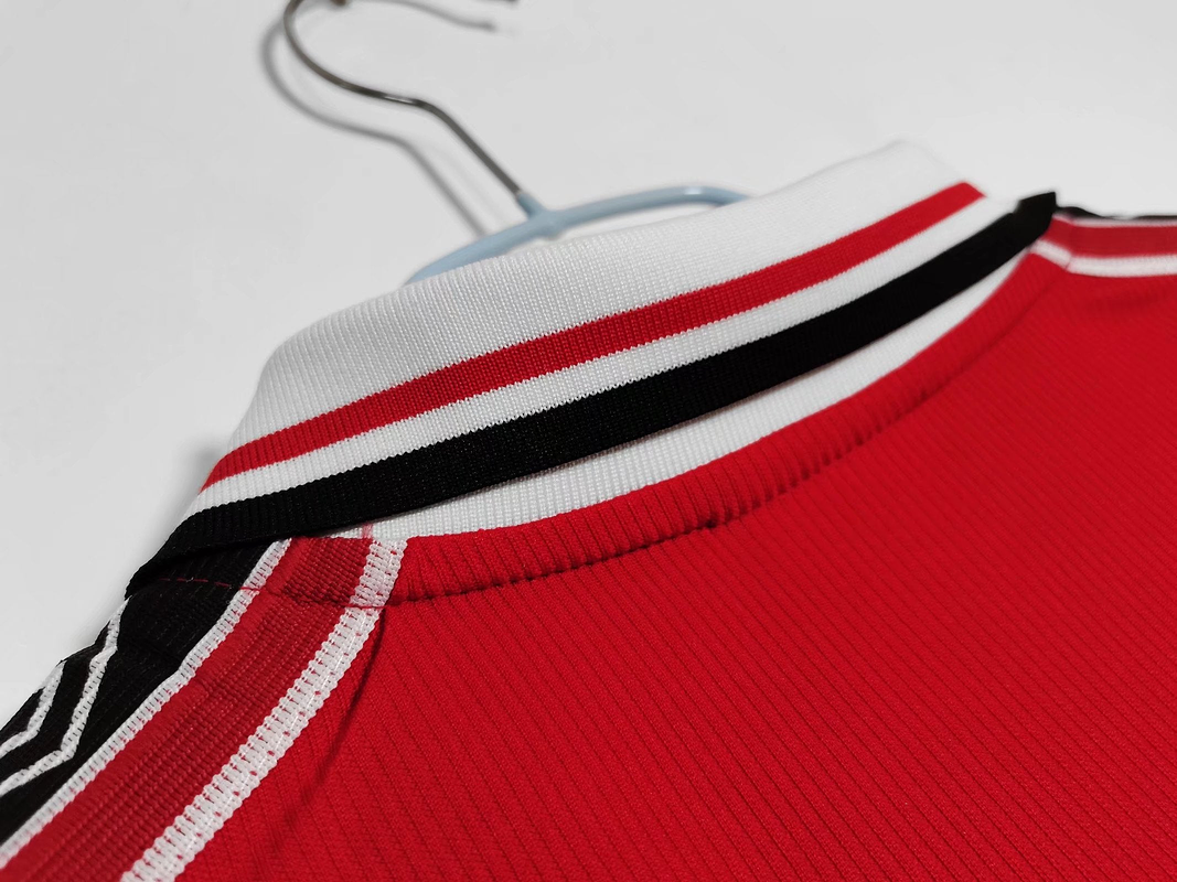 Manchester United 1998/99 (Home Kit - Long Sleeve) 9