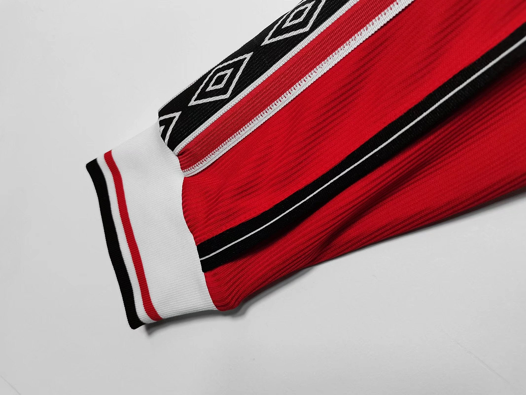 Manchester United 1998/99 (Home Kit - Long Sleeve) 12