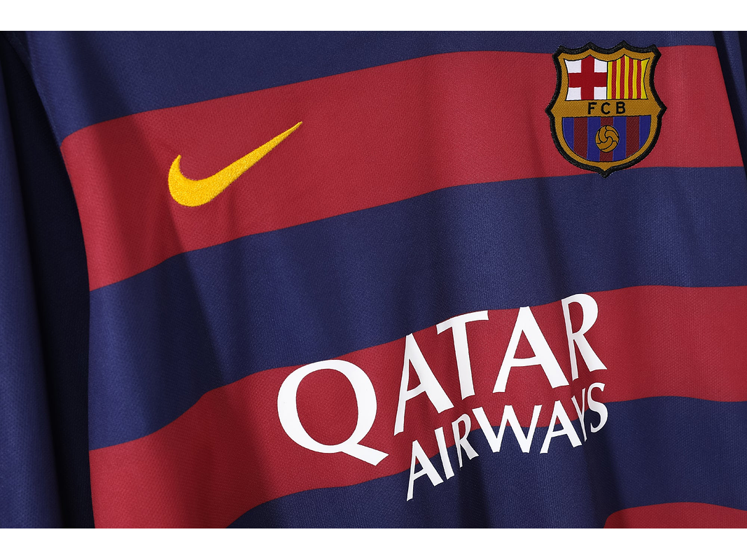 Barcelona 2015/16 (Home Kit - Long Sleeve) 3