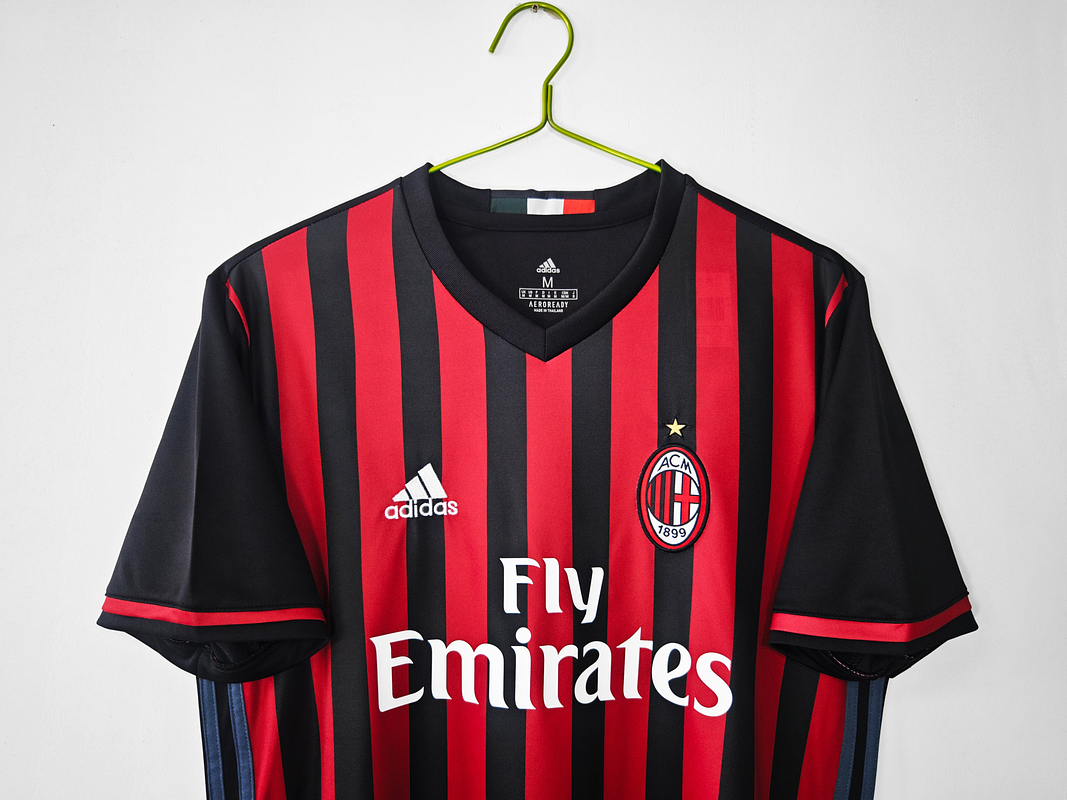 AC Milan 2016/17 (Home Kit) 10