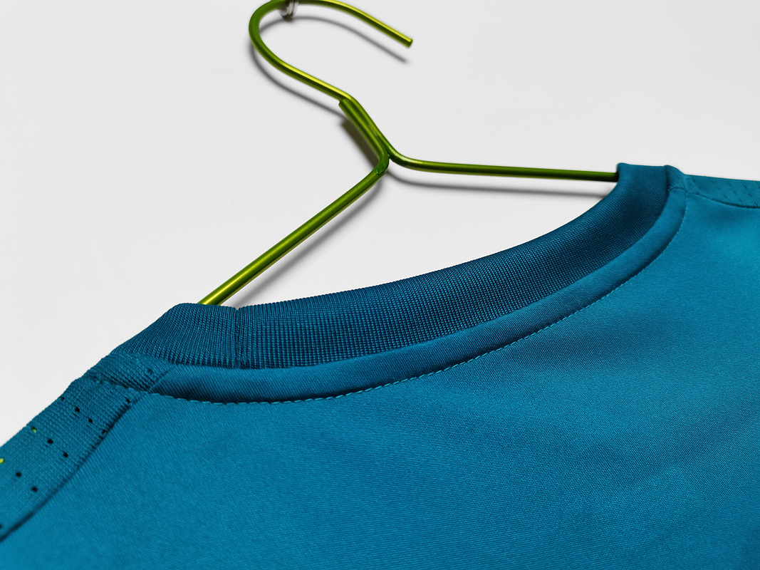 Real Madrid 2017/18 (Third Kit) 4