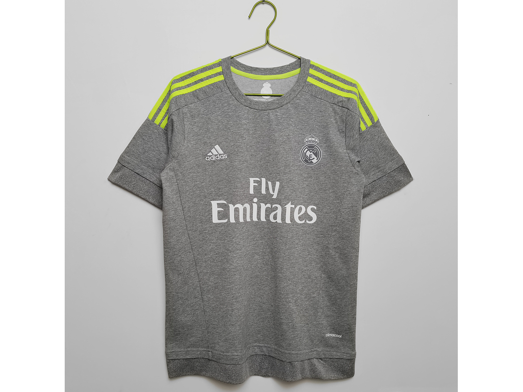 Real Madrid 2015/16 (Away Kit) 1