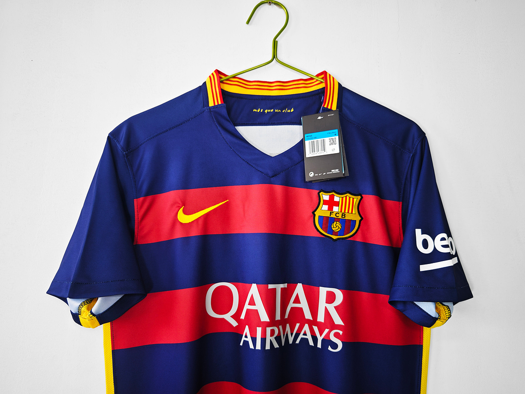 Barcelona 2015/16 (Home Kit) 9
