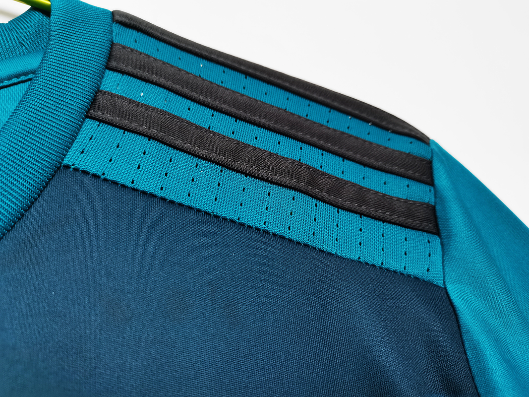 Real Madrid 2017/18 (Third Kit) 5