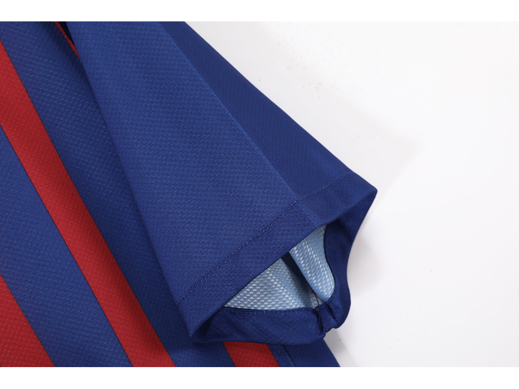 Barcelona 2011/12 (Home Kit) 3